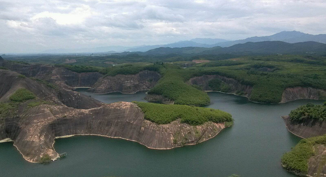 飞天山“百里丹霞”第七届山地越野挑战赛