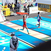 2016东京马拉松（终点处，精英选手冲线）