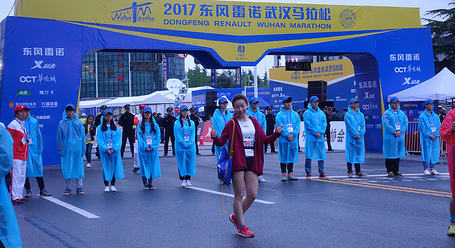 2017东风雷诺武汉马拉松