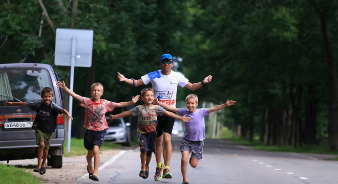 2016首届中俄跨境1+1马拉松