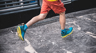 跑鞋丨极致慢跑鞋 HOKA ONE ONE Clifton 5深度评测