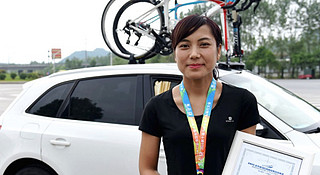 骑车仅一年，她轻松赢得黄山至上海“马自骑”大赛