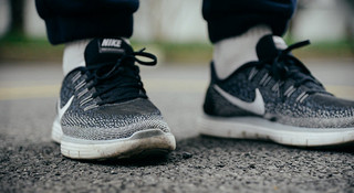 跑鞋 | 满足脚底的双重想法，Nike Free RN Distance慢跑体验