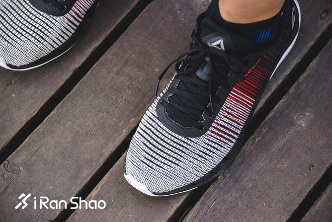 跑鞋 Reebok Fast Flexweave 评测出色鞋面给跑步带来更多可能 爱燃烧