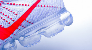 新品 | 30年后，Nike Air VaporMax终于又回到了跑步鞋这个主题上