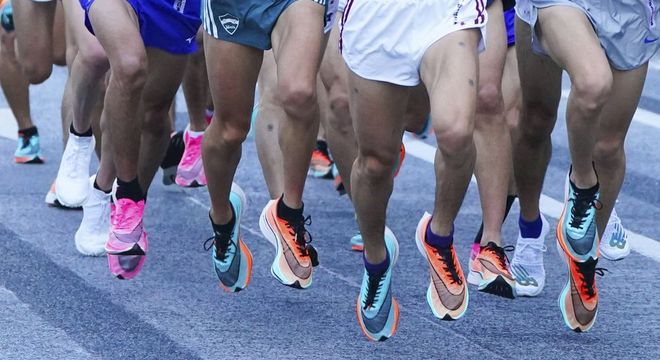 穿厚底鞋跑得更快，但也更容易受伤？